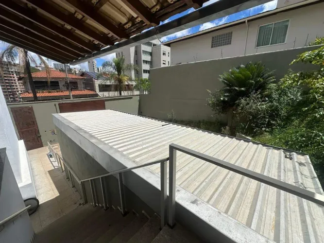 Casa para aluguel, 9 quartos, 3 suítes, 6 vagas, Santa Lúcia - Belo Horizonte/MG