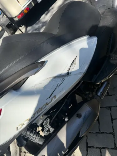 Kymco Downtown 300i - Ideal para Cidade e Estrada