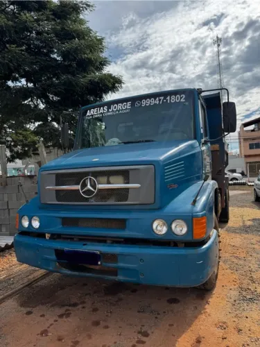 Caminhão Caçamba 1318 Mercedes-Benz