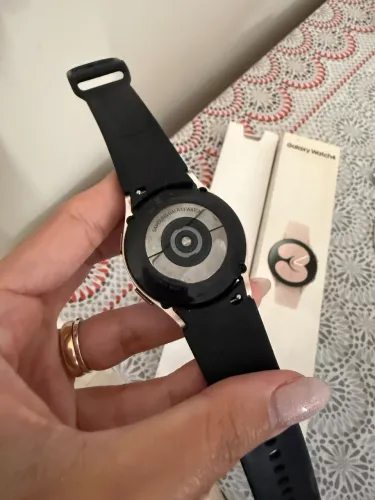 Samsung Watch 4 - 40mm Rosê gold