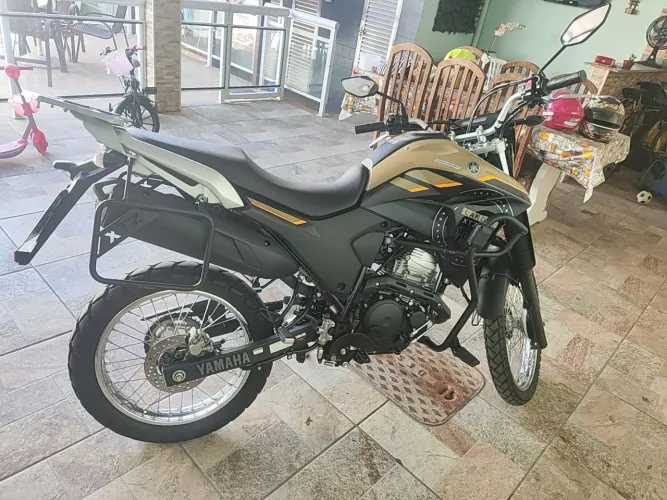 Yamaha lande 250 único dono