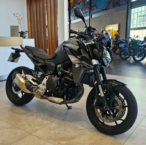 BMW F900R Sport Plus 2024 IMPECAVEL 2 ANOS DE GARANTIA BMW