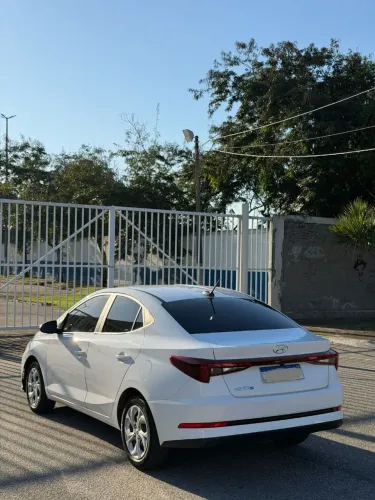 Hyundai HB20S Comfort Plus 1.0 Flex 12V Mec. 2025