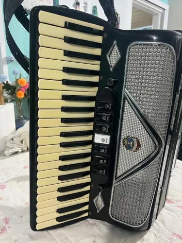 instrumentos musicais