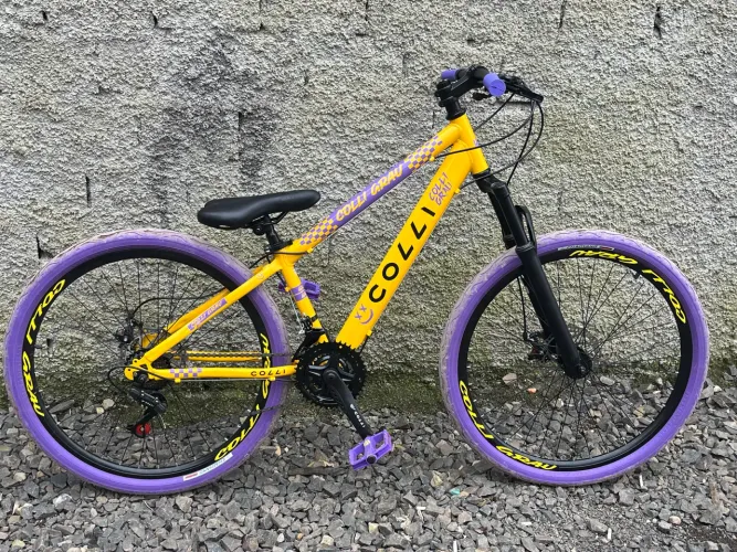 Vendo bicicleta semi nova