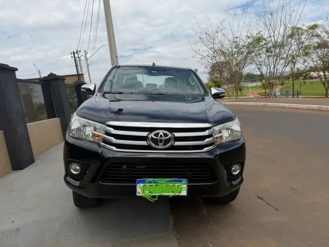Toyota Hilux CD SRV 4X4 2.7 Flex 16V Aut. 2017