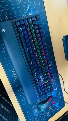 KIT gamer com Teclado mecânico MANCER e Mouse REDRAGON.