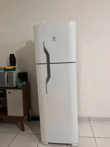 Geladeira Eletrolux Frost Free