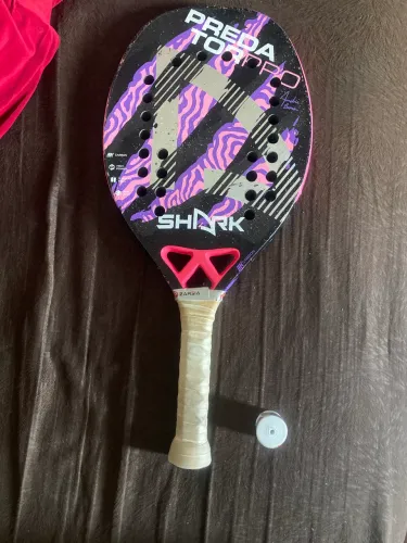 OFERTA RELÂMPAGO Raquete Beach Tennis Shark Predator Pro - Bom Estado