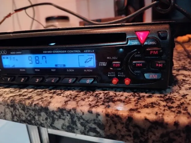 Rádio kenwood
