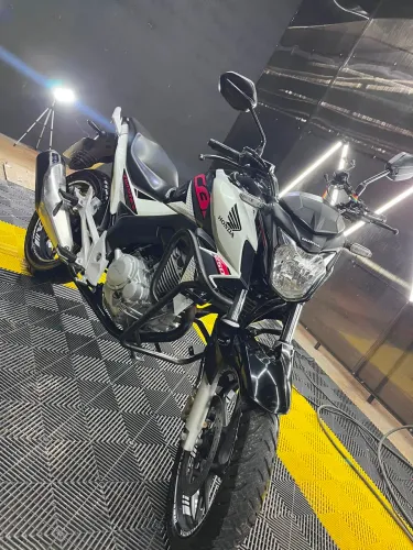 VENDE-SE CB TWISTER 250F