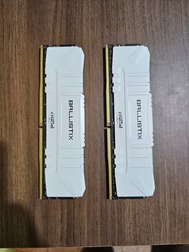 Memória RAM Crucial Ballistix 16GB (2x8GB) DDR4 3200MHz CL16 - Impecável