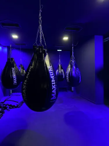 Vendo 6 Saco de Boxe/Muay Thai Pêra Preto da Maximum