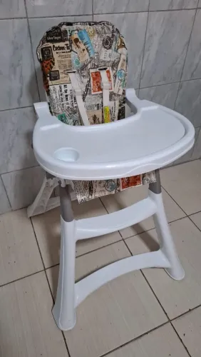 Cadeirinha de alimentação
