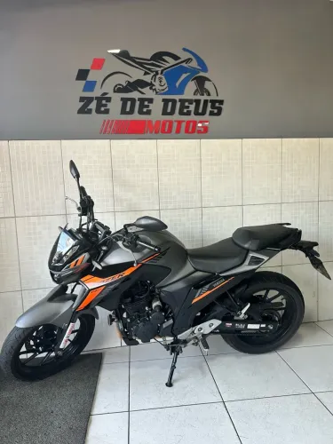 Yamaha FZ25 250 Fazer Connected 2025