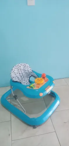 Andador da Tutti baby novo