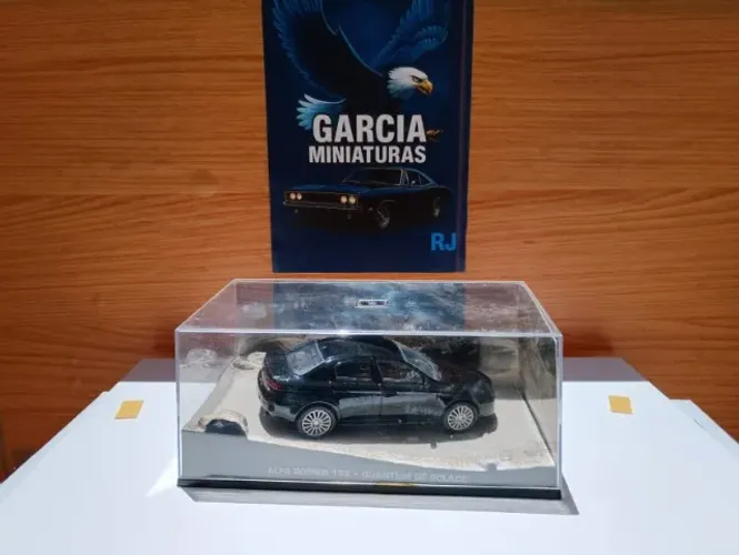 Lote Miniaturas James Bond 007 - Escala 1:43