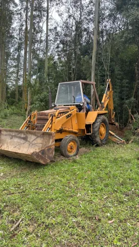 Retroescavadeira case 580h 1994