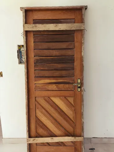 Porta de Madeira Jatobá - Pouco Usada