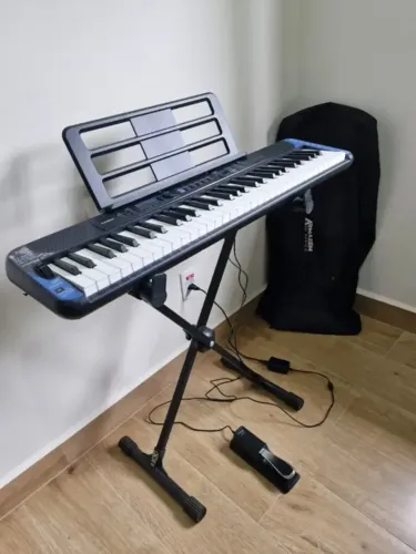 Kit Teclado Casio Ct-s300 possui teclas sensitivas (Pitch Bend)