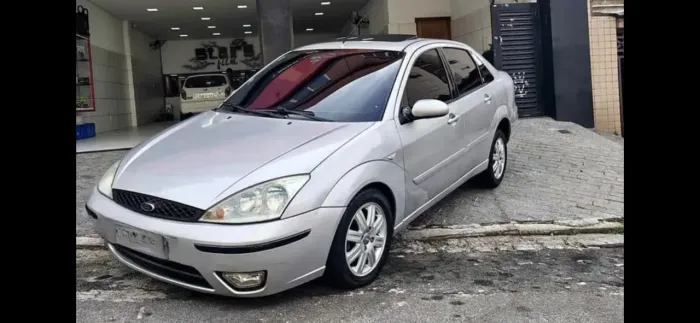 Ford Focus Ghia Sed. 2.0 16v/2.0 16V Flex AUT 2004