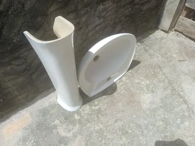 Pia com coluna