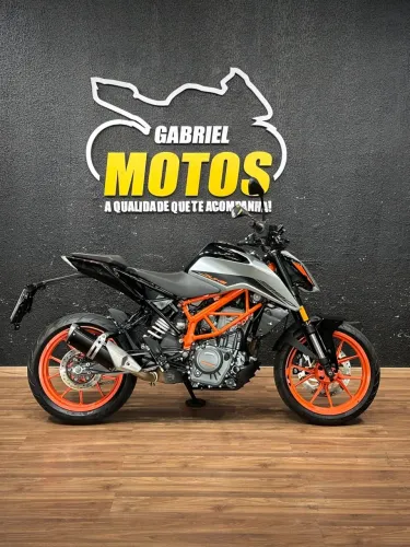 KTM 390 Duke - 2022