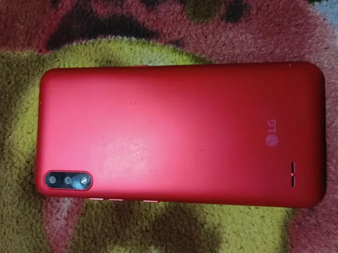 Celular LGK22+