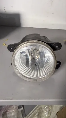 Farol de neblina grupo Chrysler / Stellantis