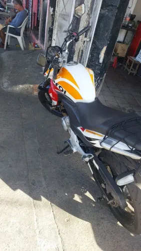 Moto filé só pegar e andar REPSON 300R
