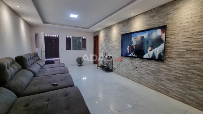 Casa 3 suítes e piscina 110m² no Parque Atheneu