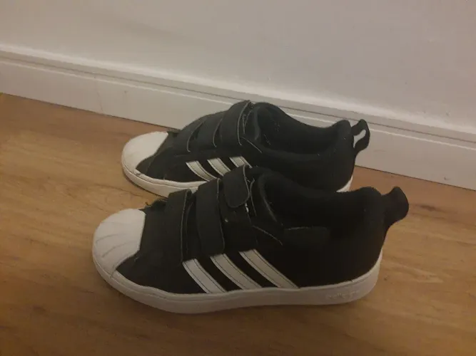 tenis Adidas infantil 