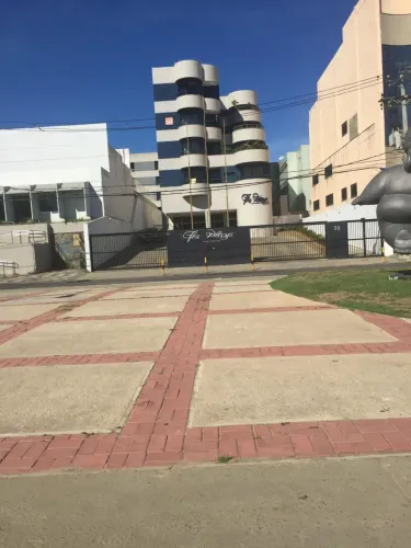 Loja Terrea com 36m², decorada em Ondina - Salvador - Ba