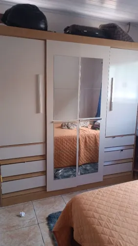Guarda-roupa