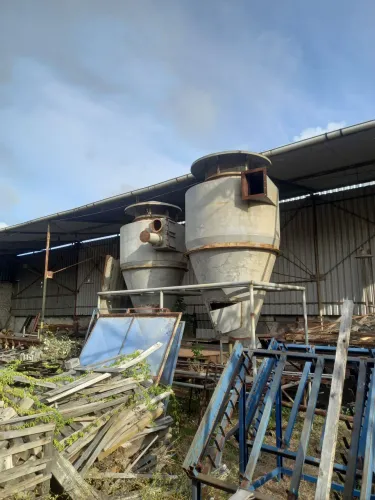 Reservatório Metalico ( Silo )