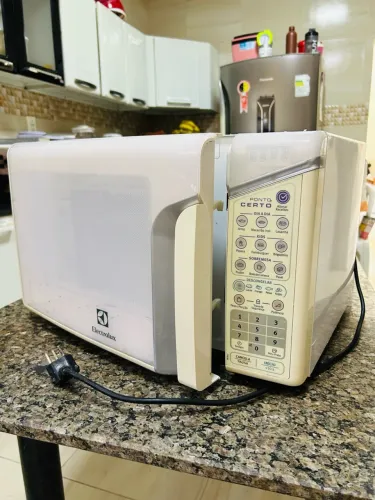 Micro-ondas Electrolux Ponto Certo - 31 Litros
