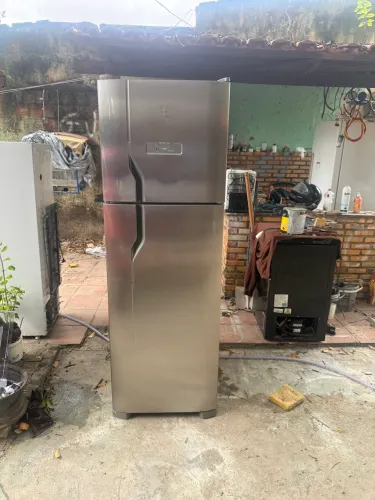 Geladeira Electrolux Frost Free Duplex 371L inox 