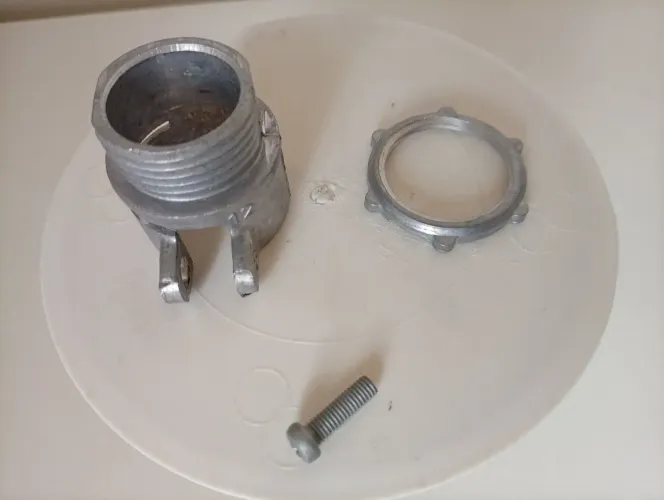 VENDO LOTE COM 66 CONECTOR ALUMÍNIO RETO FLEXOR COM ROSCA 1