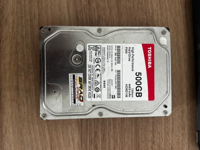Toshiba P300 500GB 3.5? 7200RPM HDWD105