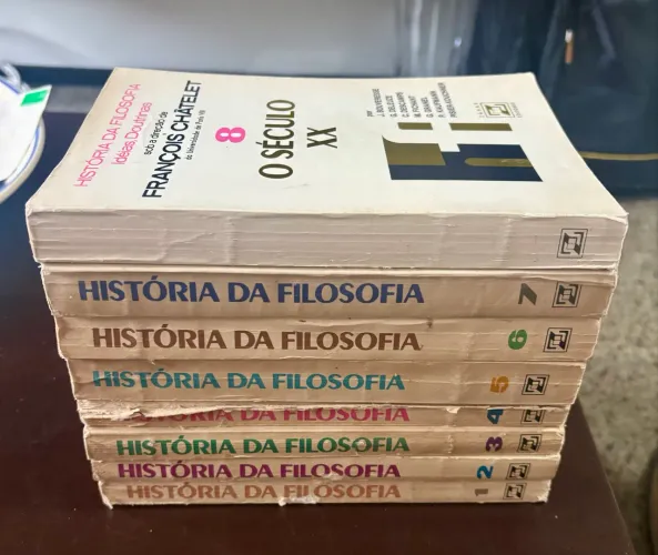 Coleção completa ?História da filosofia?, de François Châtelet