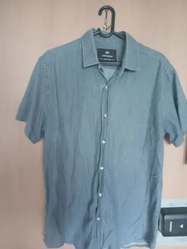 Blusa de manga curta tipo jeans