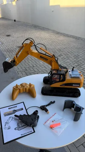 Escavadeira de controle Remoto escala 1/14