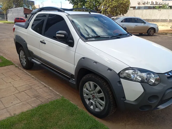 Fiat Strada Adventure1.8/ 1.8 Locker Flex CD 2016