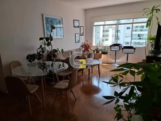 Apartamento mobiliado à venda em Perdizes com 2 quartos, sem vaga
