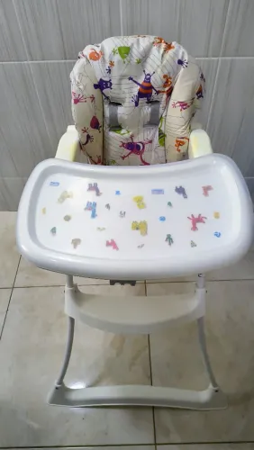 Cadeirinha de alimentação