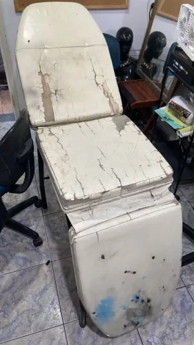Maca para estetica/tattoo ajustavel para doação, só vir buscar!