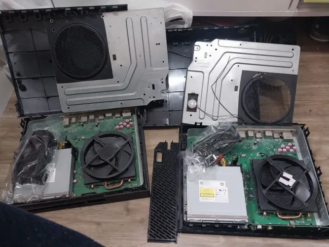 2 carcaças Xbox one incompletas