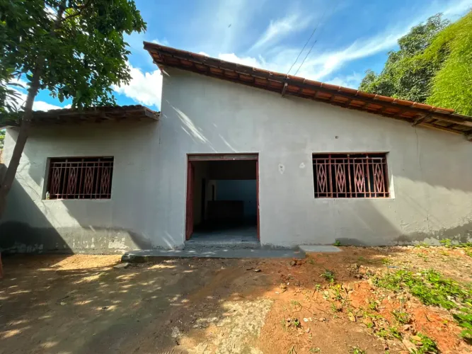 Vendo casa no bairro São Bento, documentada, local amplo e aconchegante