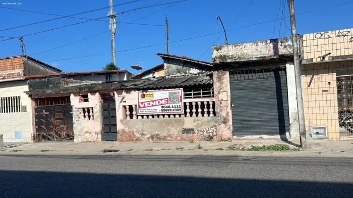 Casa para Venda em Fortaleza / CE no bairro Antônio Bezerra