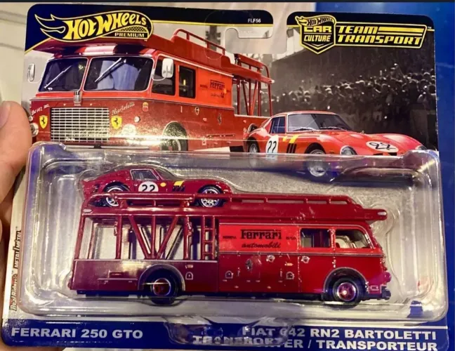Hot wheels Team Transport FERRARI
